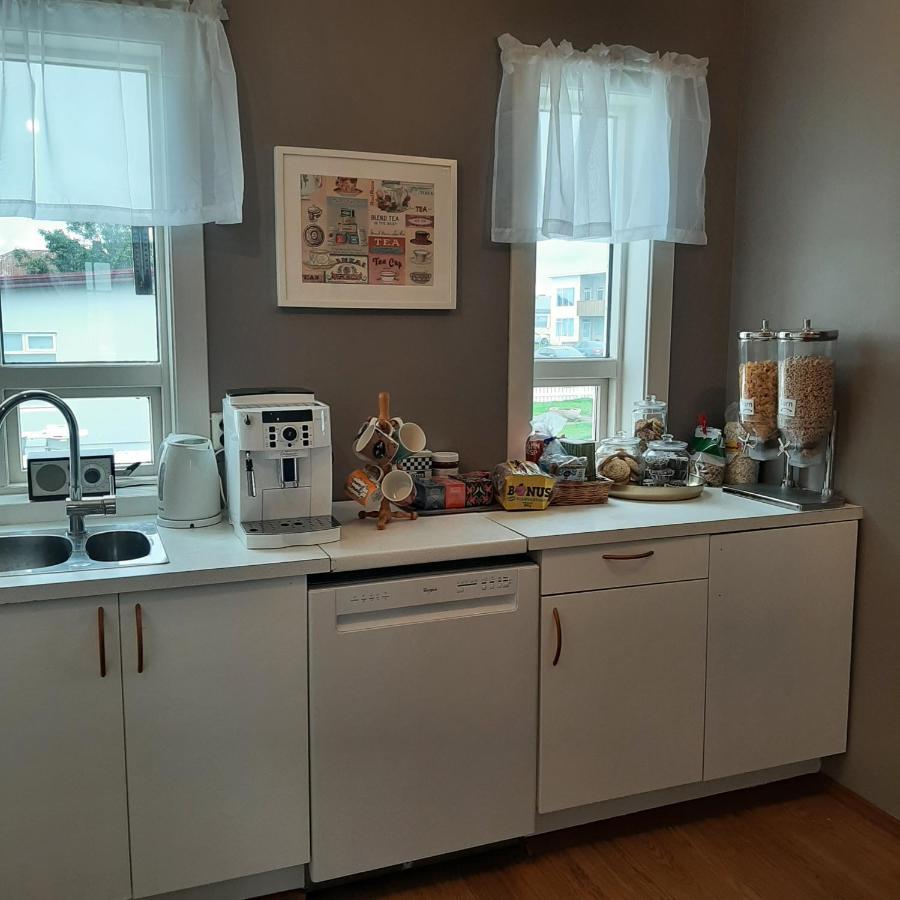 Grindavik Guesthouse Self Check In & Out Ngoại thất bức ảnh