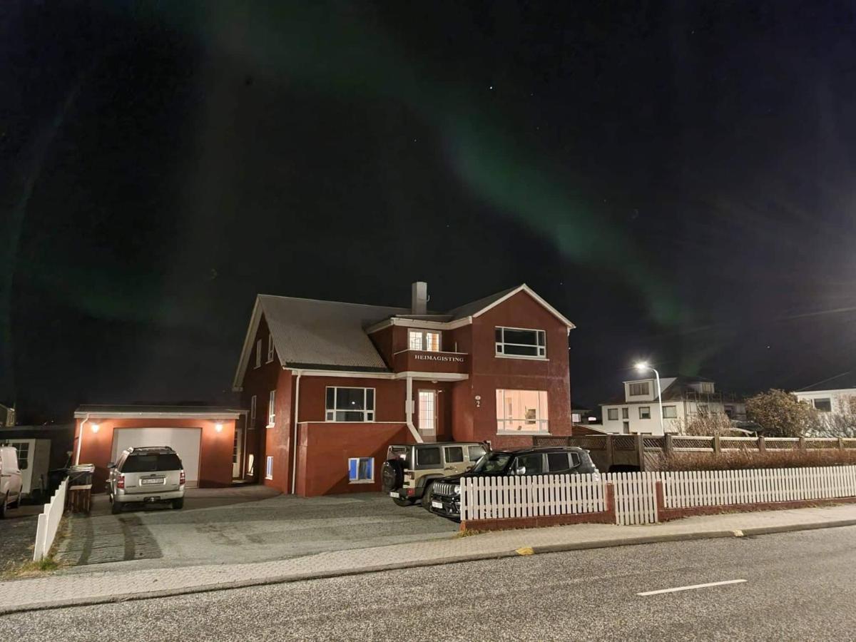 Grindavik Guesthouse Self Check In & Out Ngoại thất bức ảnh