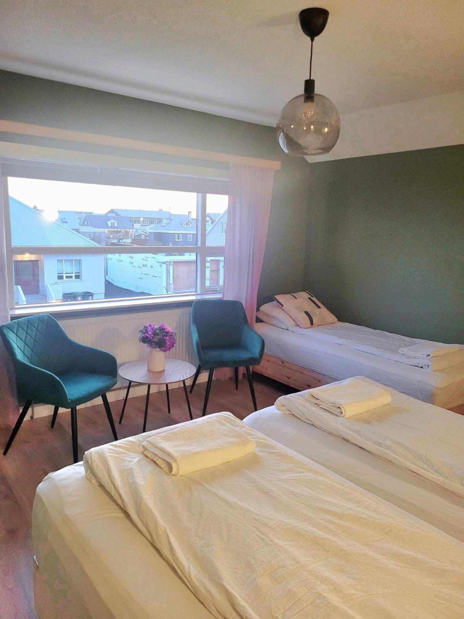 Grindavik Guesthouse Self Check In & Out Ngoại thất bức ảnh