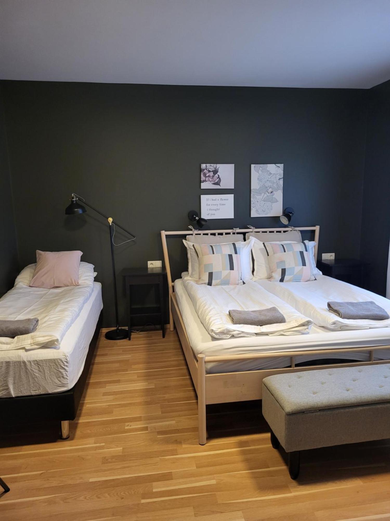 Grindavik Guesthouse Self Check In & Out Phòng bức ảnh